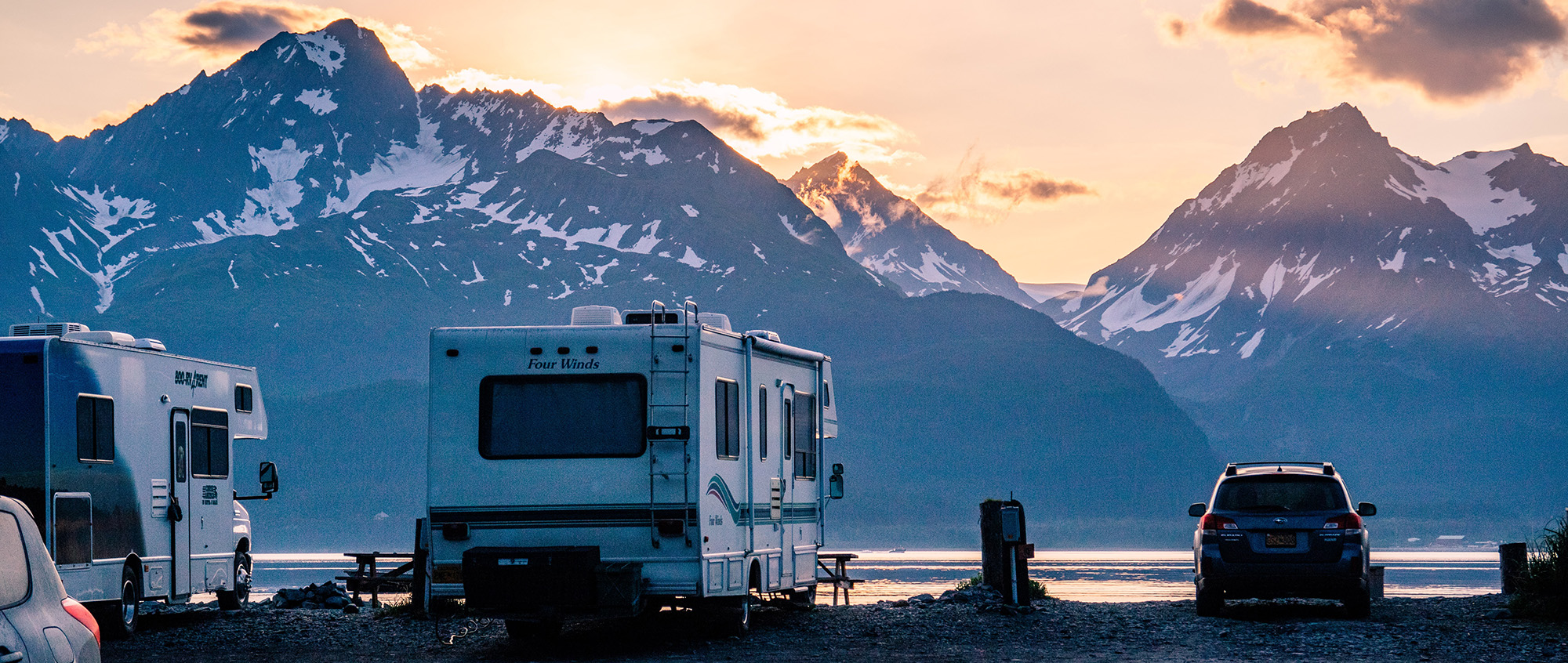 joshua-sukoff-wXzuPjvTZf8-unsplash copy travel nurse housing - RV options